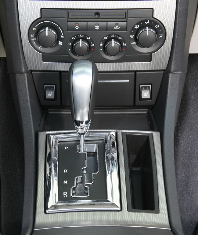 Chrysler 300 C SRT8 - der Bilderbuch-Macho 