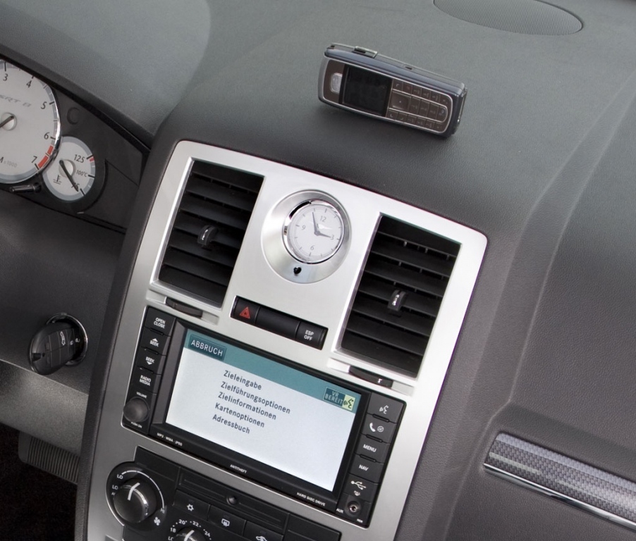 Chrysler 300 C SRT8 - der Bilderbuch-Macho 