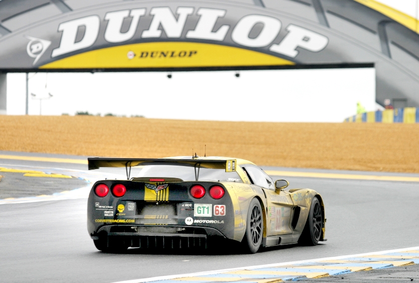 Corvette erreicht in Le Mans zweiten und dritten Rang