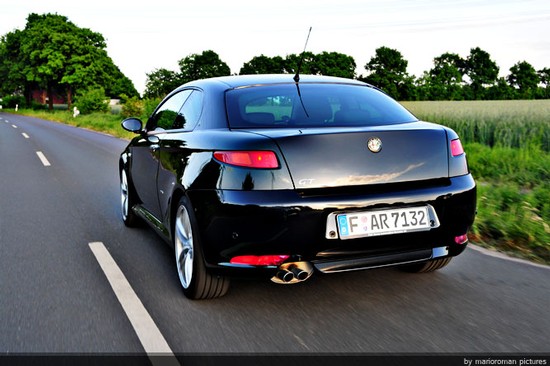Das nagelnde Kleeblatt | Alfa Romeo GT Quadrifoglio Verde Q2