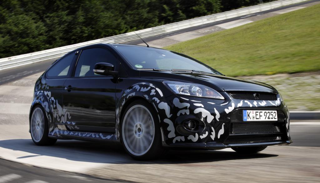 Erste Versuchsfahrten des Ford Focus RS auf dem Nürburgring