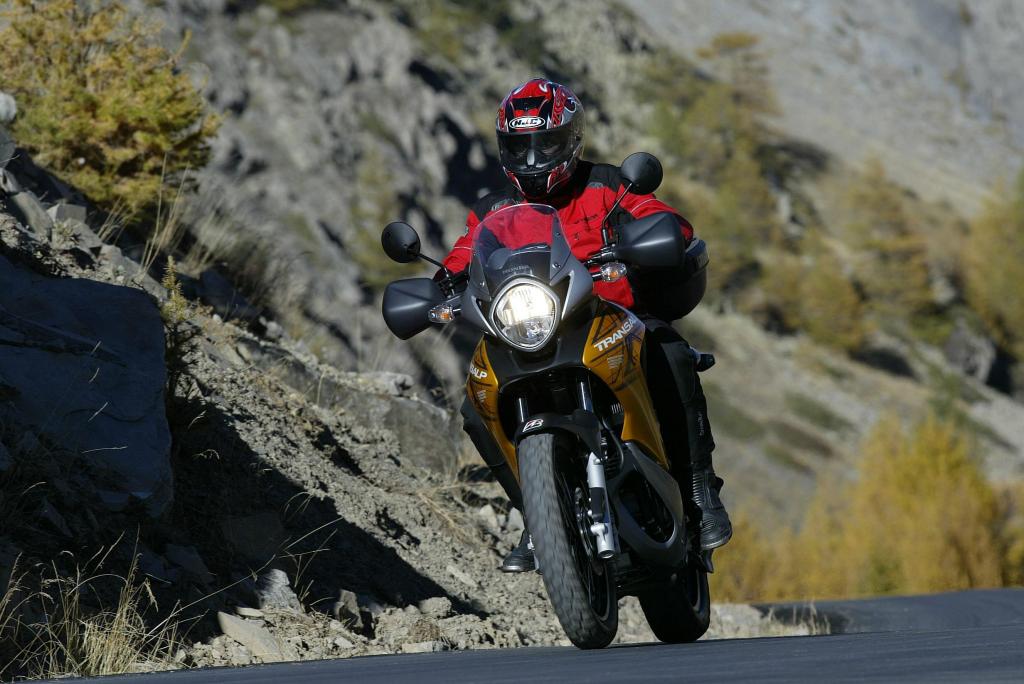 Fahrbericht Honda Transalp: Über die Alpen und dann immer weiter 