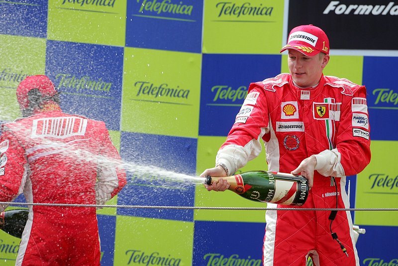 Ferrari ist Wettfavorit : Alles auf Rot