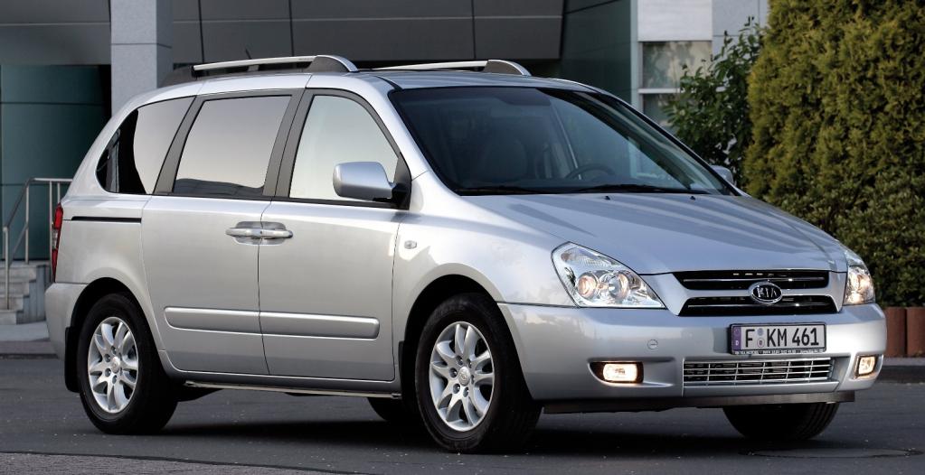 Kia spendet Carnival für „Dortmunder Tafel“