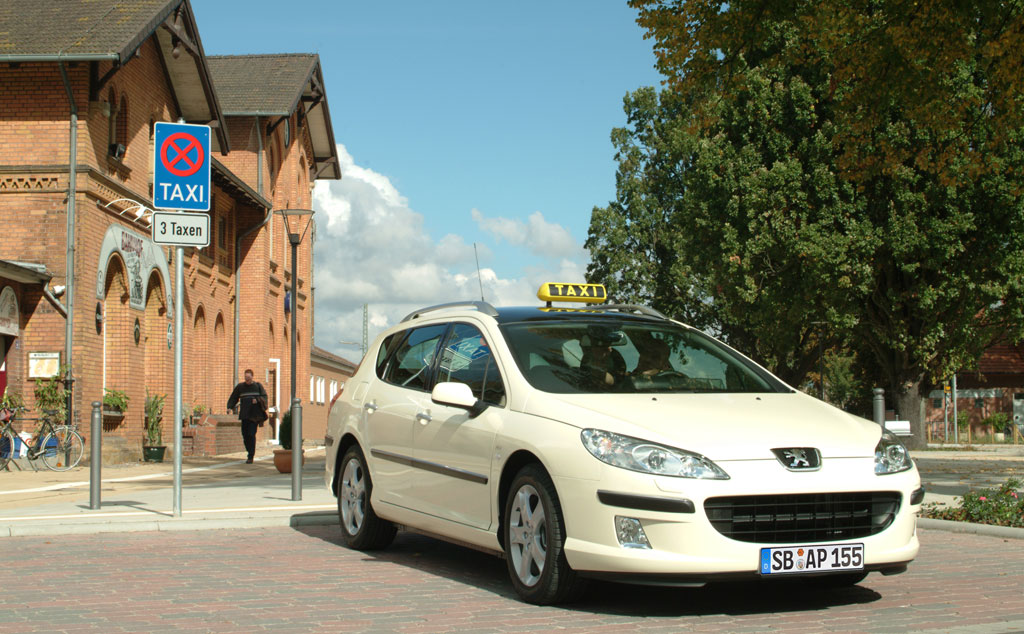 Lotus soll Brennstoffzellen-Taxi entwickeln 