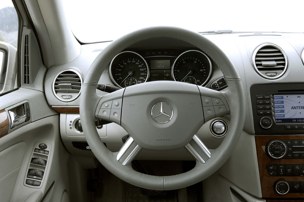 Mercedes-Benz führt in Amerika die ersten Diesel-Modelle mit AdBlue-Einspritzung ein
