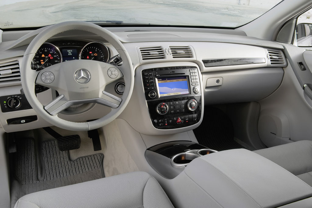 Mercedes-Benz führt in Amerika die ersten Diesel-Modelle mit AdBlue-Einspritzung ein