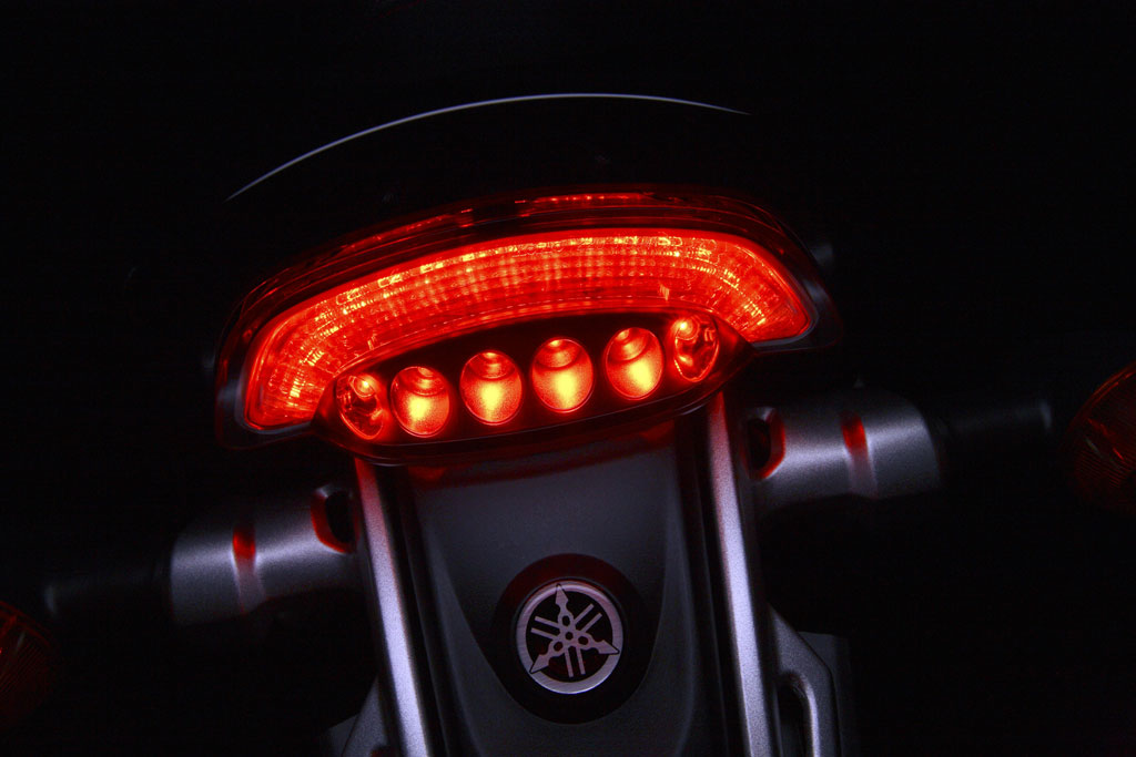 Neue Yamaha VMAX mit 200 PS