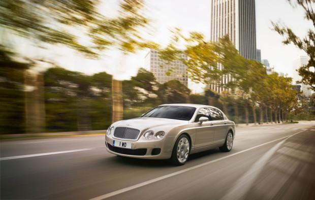 Neuer Bentley Continental Flying Spur Speed ist 322 km/h schnell