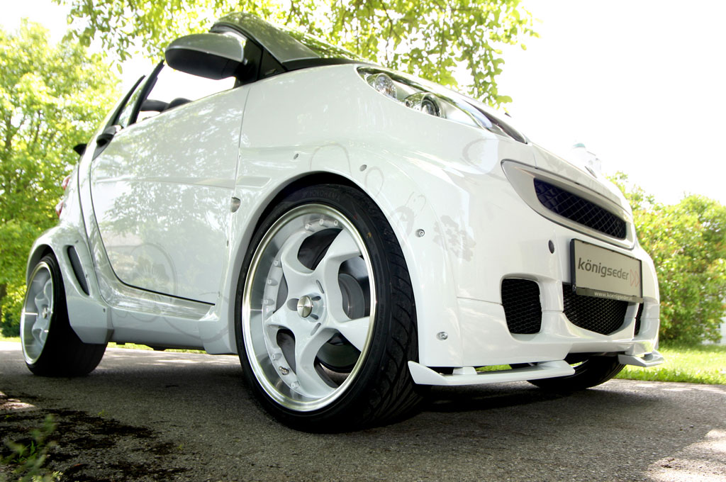 Smart Fortwo Cabrio wird breit getunt