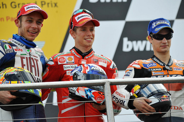 Stoner kümmert die WM nicht: Darum dürfen sich Rossi und Pedrosa sorgen