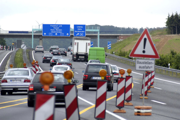 Trotz weniger Baustellen - hohe Staugefahr im Sommerreiseverkehr 2008