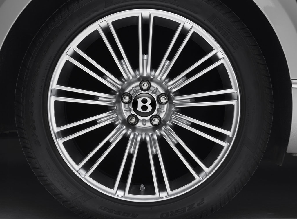 Bentley Continental Speed feiert Premiere in London 