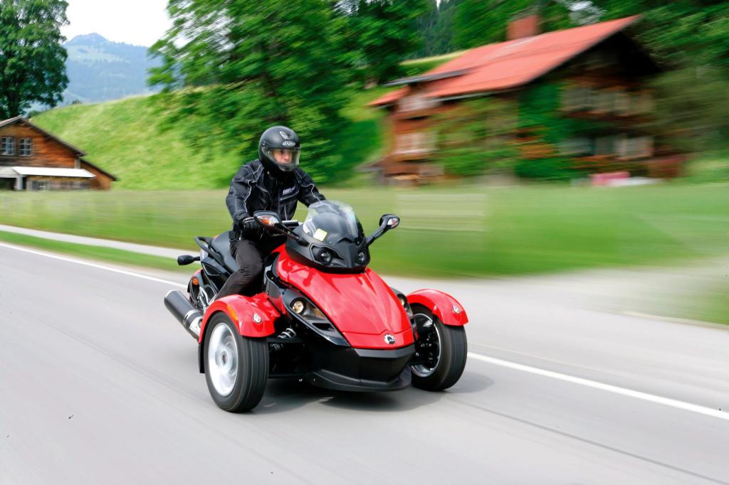 Can-Am Spyder: Jetski auf dem Asphalt 
