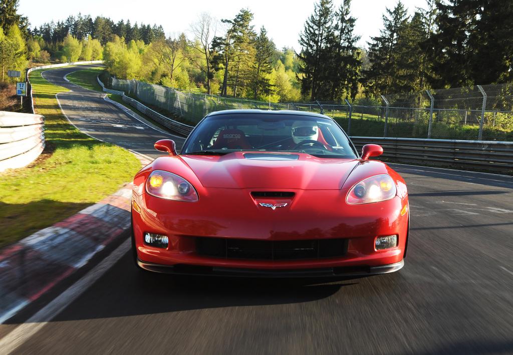 Corvette ZR1 umrundet Nordschleife in Rekordzeit