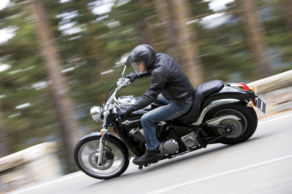 Fahrbericht Kawasaki VN 900 Custom: Kleiner Cruiser für großen Fahrgenuss 