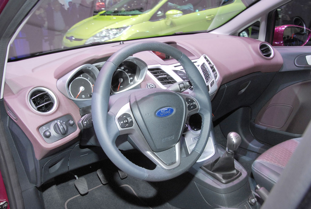 Ford zeigt ein riesiges Herz für den neuen Fiesta