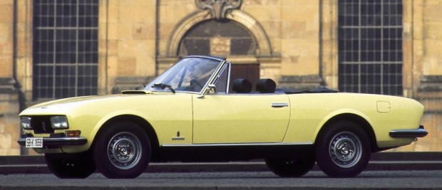 Freunde des Peugeot 504 Coupé und Cabriolet fahren nach St. Petersburg