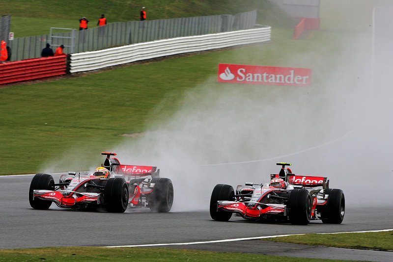 Großbritannien GP: Hamilton gewinnt sein Heimrennen