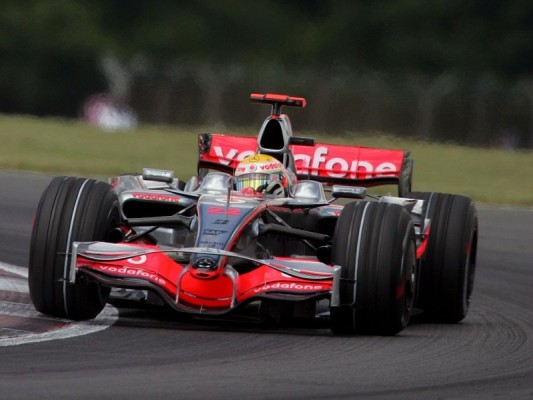Hockenheim, Tag 1: Hamilton vor Räikkönen