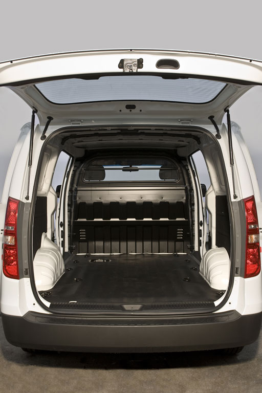 Hyundai H-1