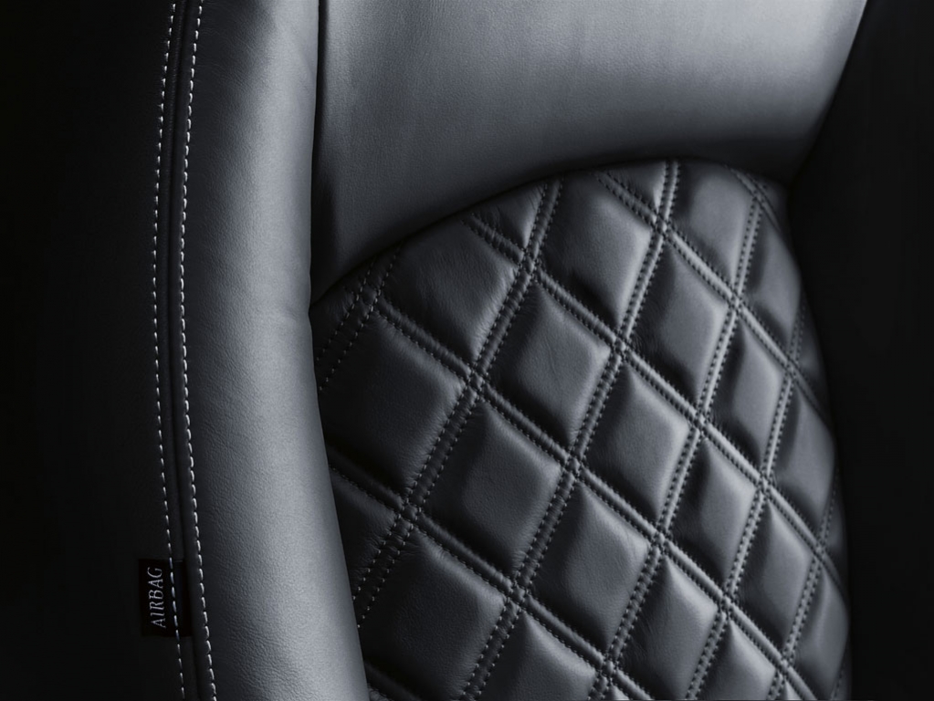 Jaguar X-Type mit 500 neuen Komponenten