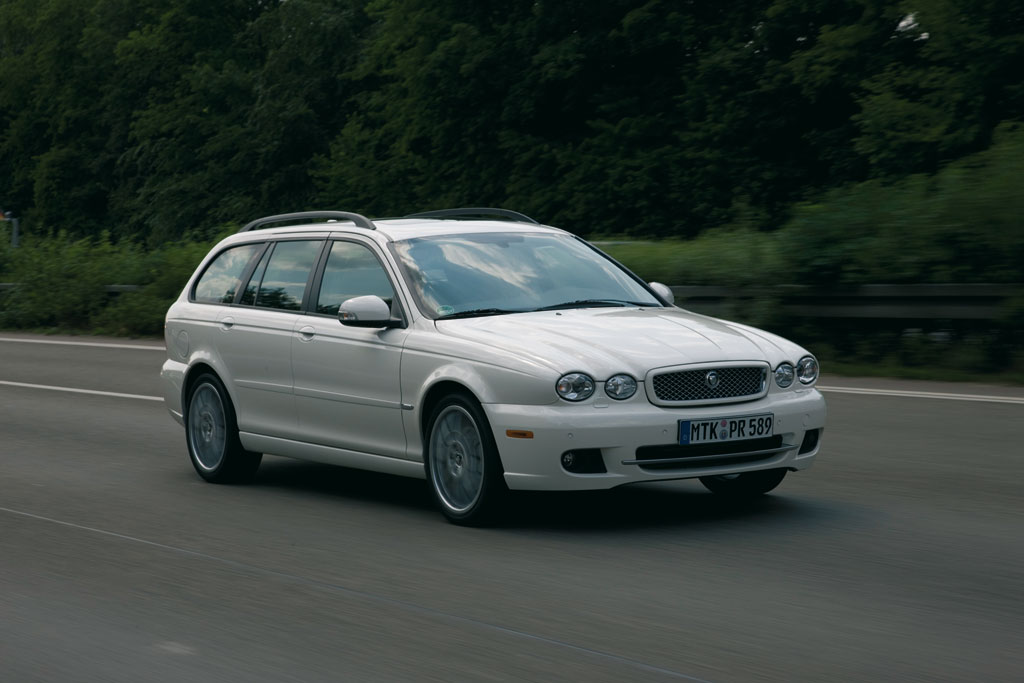 Jaguar X-Type mit 500 neuen Komponenten
