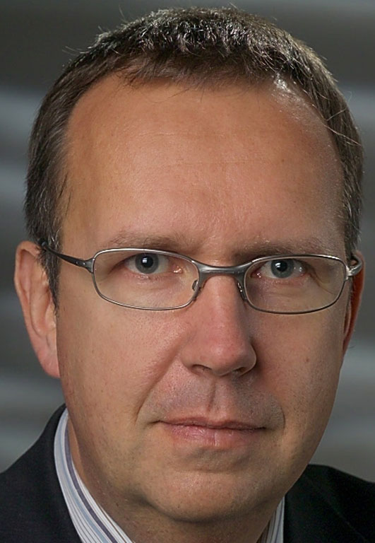 Müller-Gerbes ist Chefredakteur des TÜV Report 