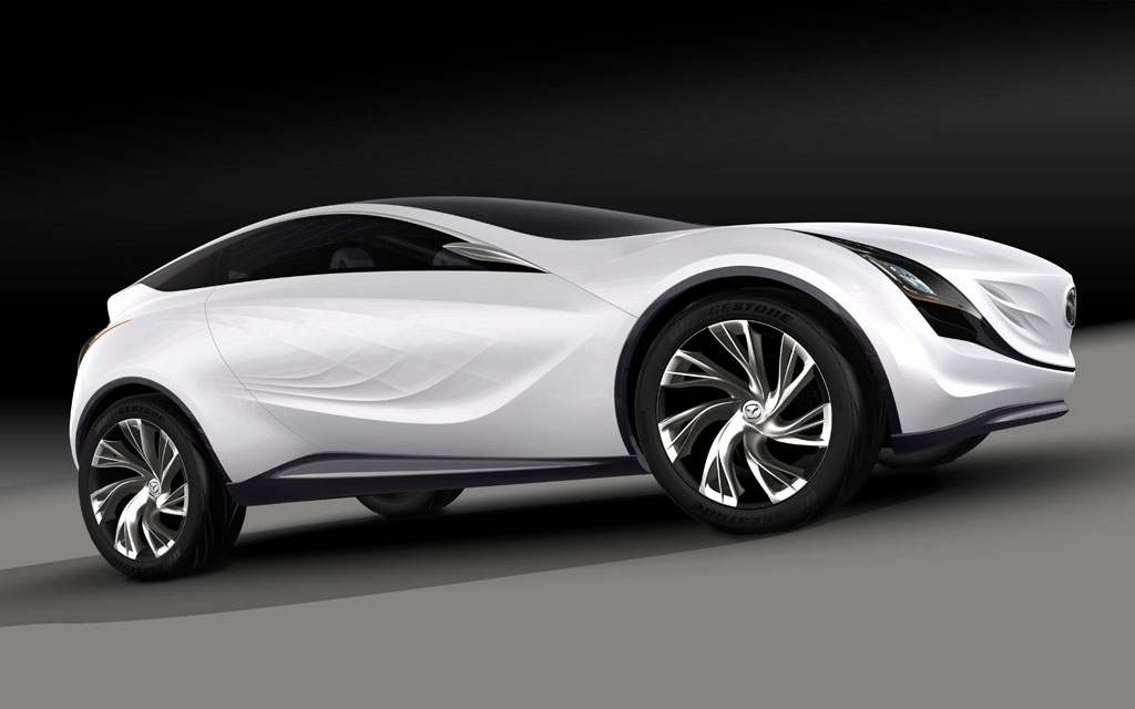 Mazda stellt in Moskau die Studie Kazamai vor