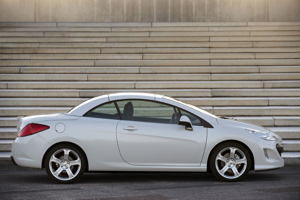 Peugeot zeigt das Modell 308 CC