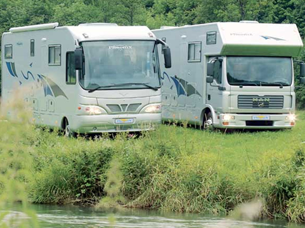 Phoenix-Reisemobil im Internet virtuell zusammenstellen 
