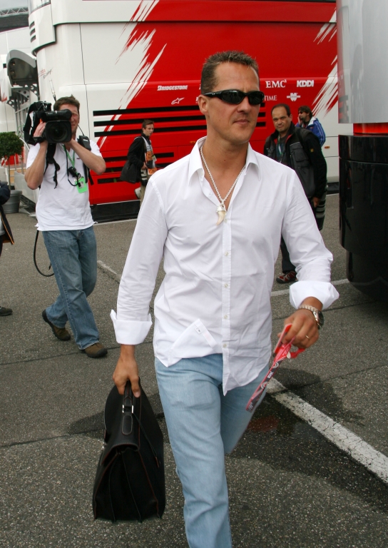 Schumacher Vorsitzender des Sicherheitsfonds: Stolz darauf, helfen zu können 