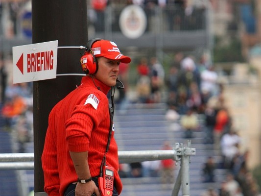 Schumacher Vorsitzender des Sicherheitsfonds: Stolz darauf, helfen zu können