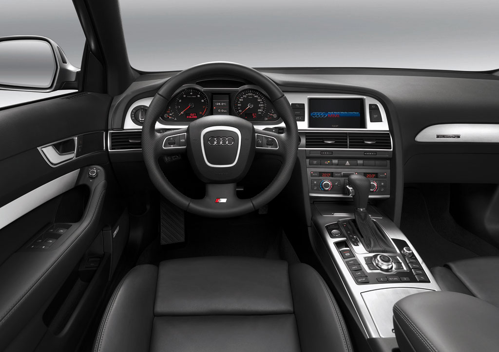 Überarbeiteter Audi A6 in Moskau vorgestellt 