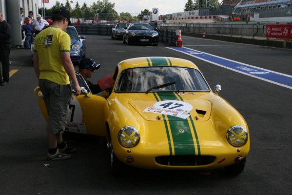 AvD-Oldtimer-Grand-Prix: Streichelzoo für Autos