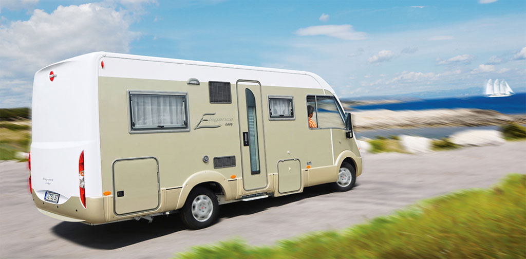 Caravan Salon 2008 - Reisemobile: Kompakte Raumwunder und komfortable Luxusliner   Teil 1 