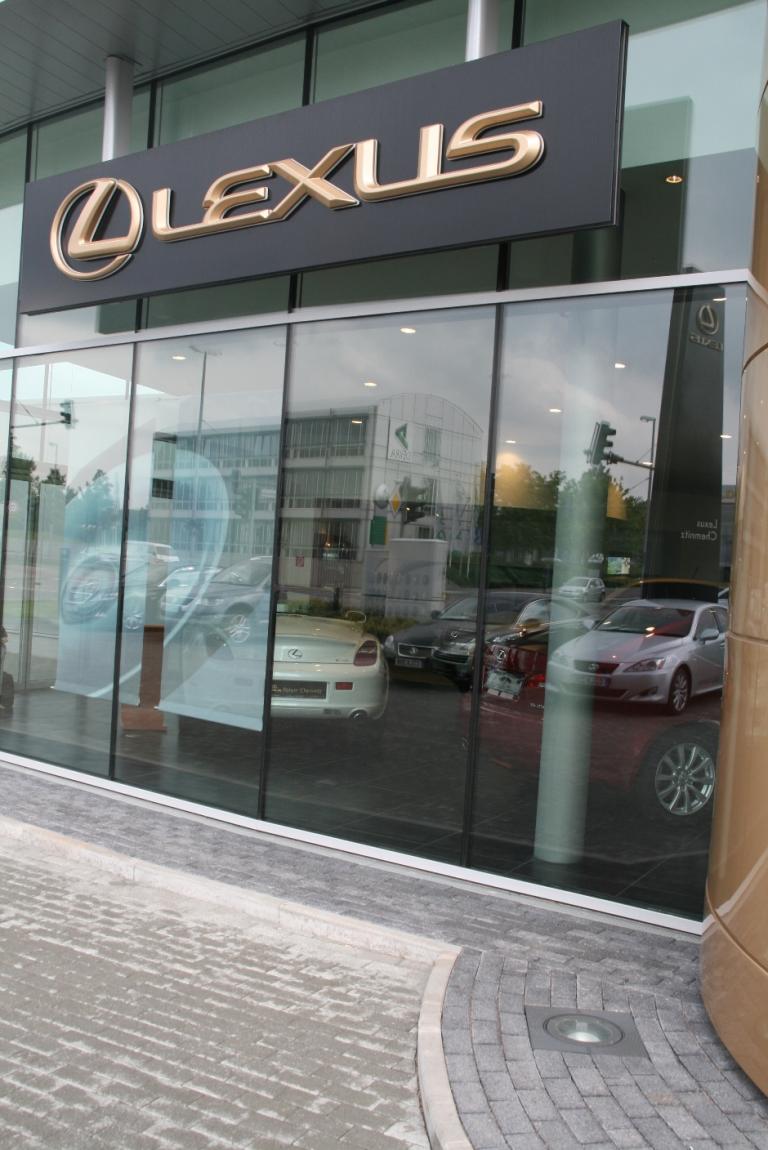 Chemnitz und Amsterdam: Zwei Pole in der Markenwelt von Lexus