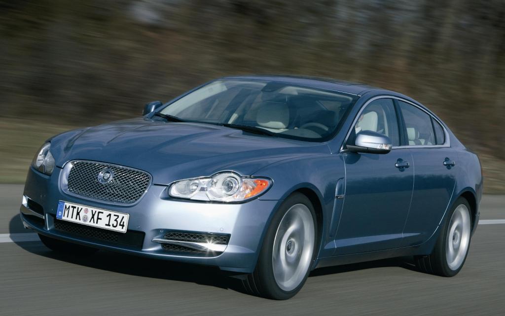 Evecars.com kürt Jaguar XF zum besten Oberklassemodell 2008