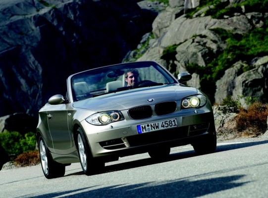 Fahrbericht BMW 125i Cabrio: Wer's nicht sehen kann, muss hören 