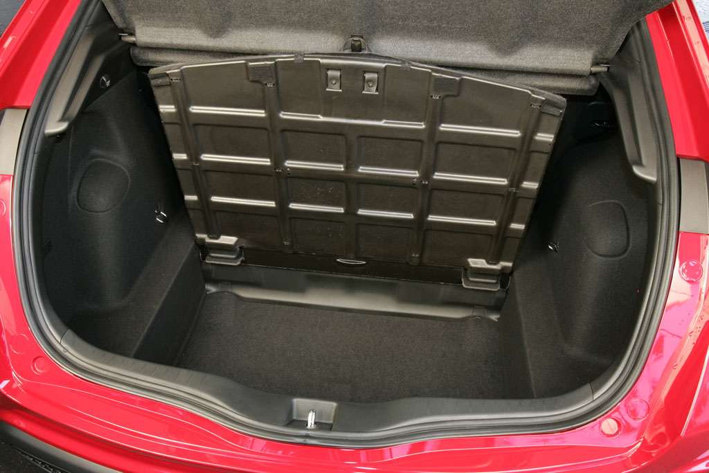 Fahrbericht Honda Civic 1.8 Executive: ''Spacig'' auf der Straße 