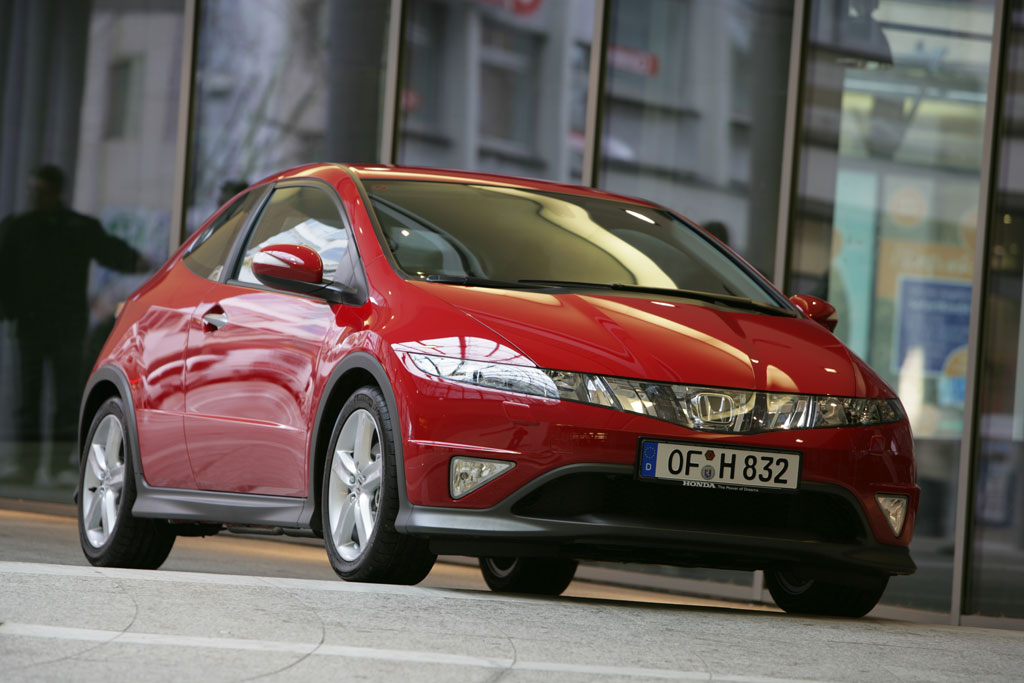 Fahrbericht Honda Civic 1.8 Executive: ''Spacig'' auf der Straße 