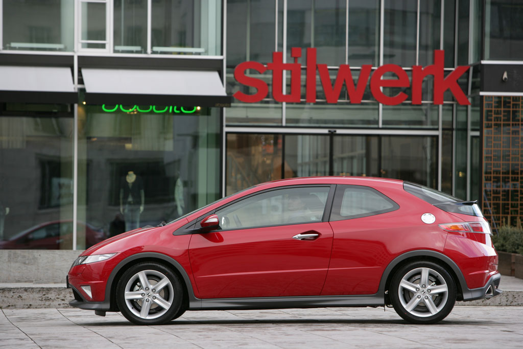 Fahrbericht Honda Civic 1.8 Executive: ''Spacig'' auf der Straße 