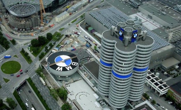Feuerwehreinsatz in der BMW-Welt