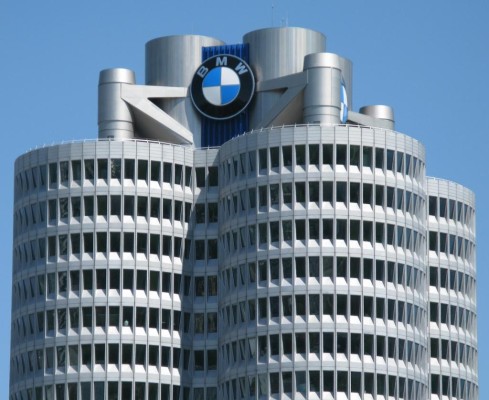 Hintergrund BMW: Fehlzündungen im ''Vierzylinder''