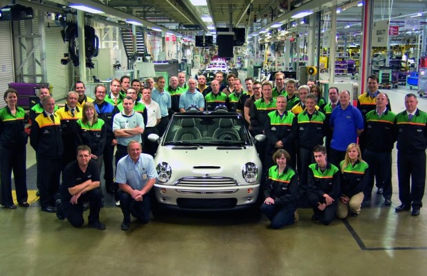 Letztes Mini Cabrio der aktuellen Generation läuft vom Band