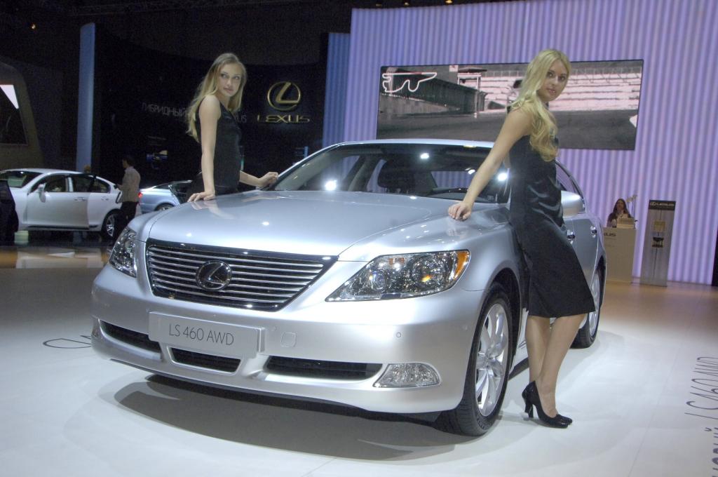 Lexus LS 460 AWD feiert Weltpremiere