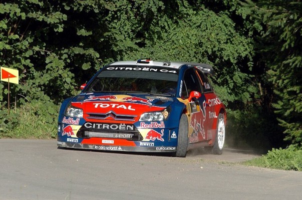 Loeb weiter in Führung bei Rallye Deutschland: Citroen dominiert zweiten Tag