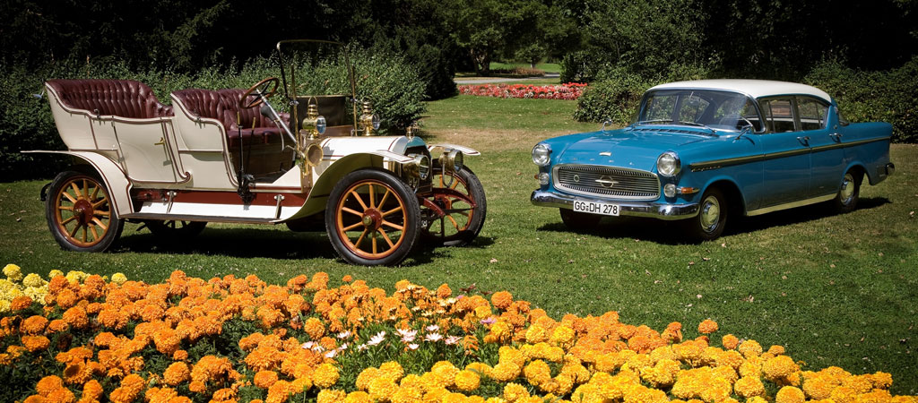 Opel Motorwagen 10/18 PS und Opel Kapitän in neuem Glanz