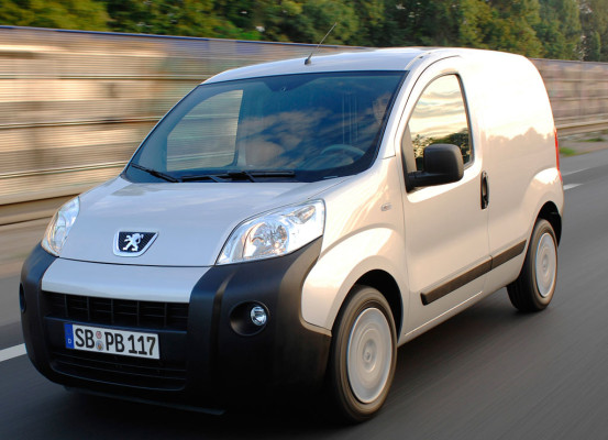 Peugeot Bipper Kastenwagen auch mit automatisierten Getriebe 