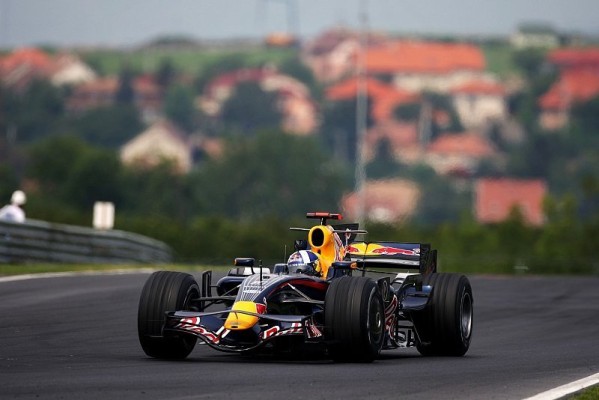 Red Bull wie gefesselt: Paarlauf der Routiniers